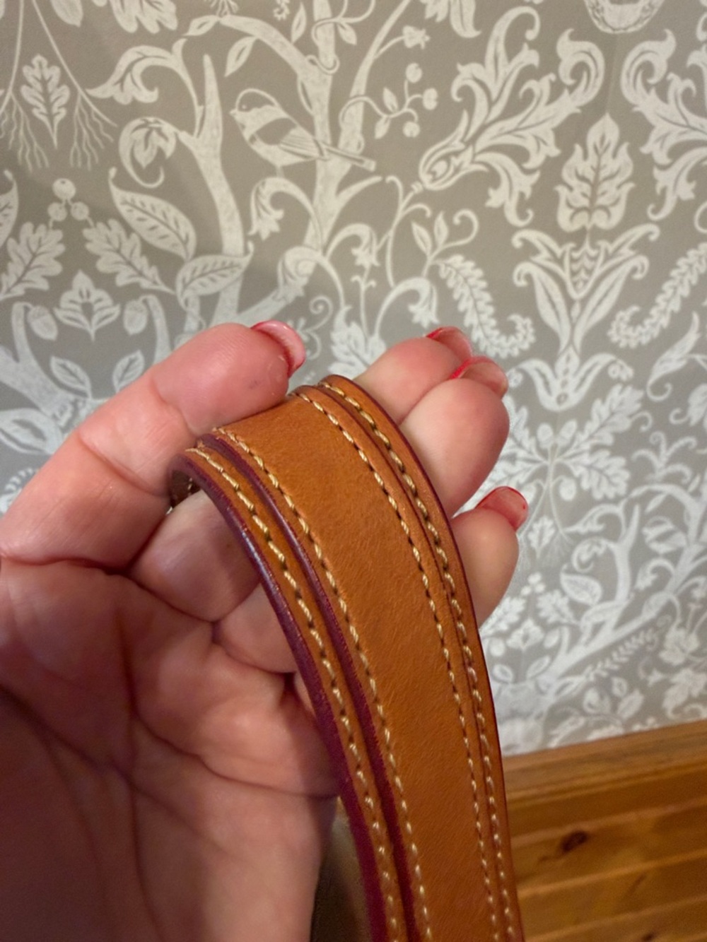 Dooney and Bourke McKenzie hobo Taupe Smooth Leather Vachetta Trim & Handles EUC - Picture 16 of 16